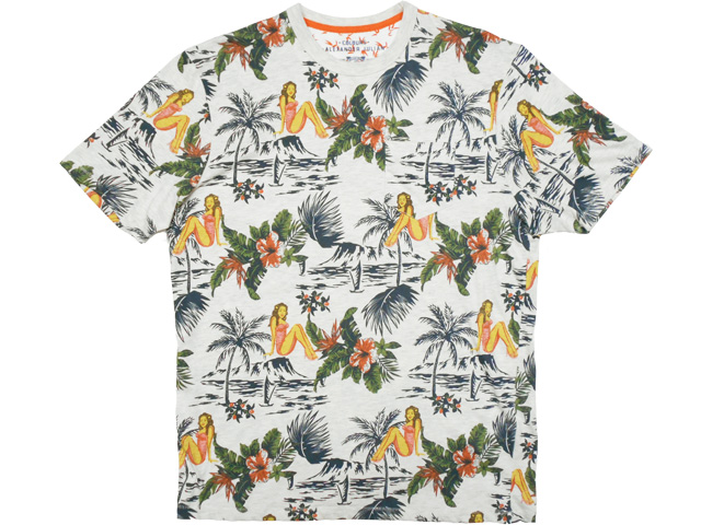 アレキサンダージュリアンのTシャツ画像