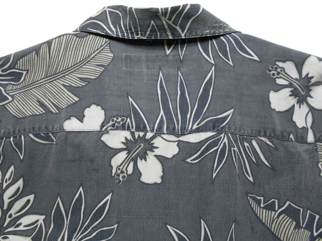 TOMMY BAHAMAのアロハシャツ画像